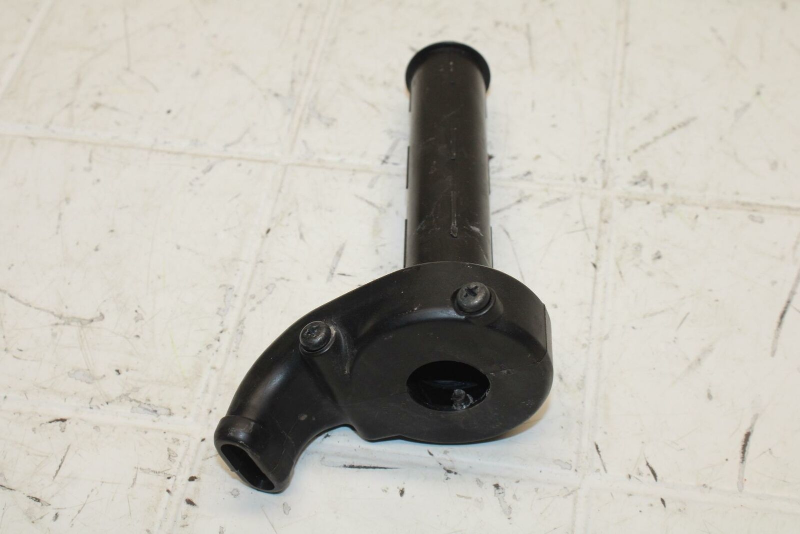 13-17 KAWASAKI NINJA ZX6R ZX636E THROTTLE CABLE LINE HOUSING GUIDE BB409