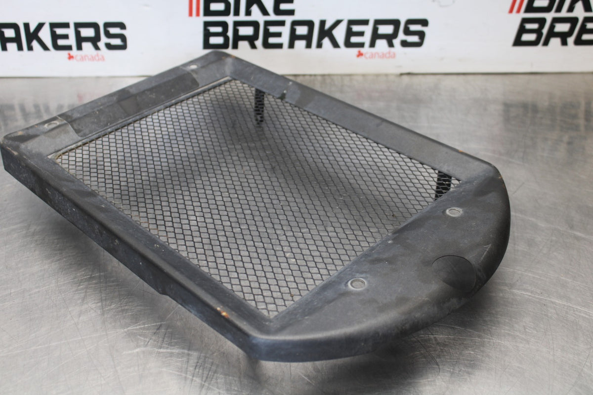 08 KAWASAKI VULCAN 1600 VN1600D NOMAD RADIATOR GRILLE GRILL SHIELD GUARD BB904