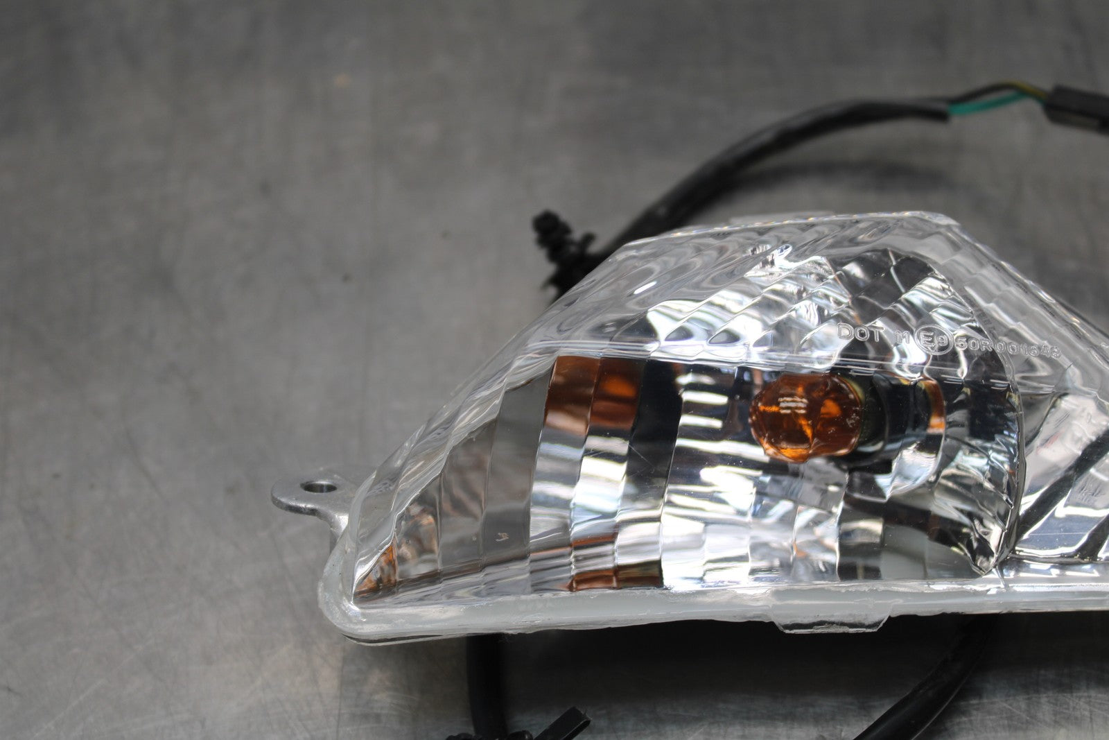 13-17 KAWASAKI NINJA 300 EX300 ABS LEFT FRONT TURN SIGNAL LIGHT INDICATOR BB187