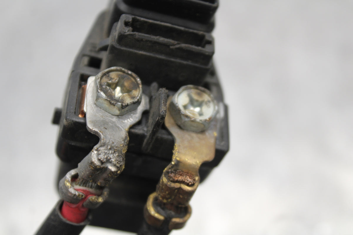 04-05 SUZUKI GSXR600 ENGINE STARTER RELAY STARTING SWITCH 31800-35F00  BB658