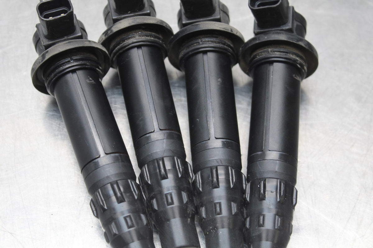 18 YAMAHA YZF R1  IGNITION COILS COIL SPARK PLUG CAPS BB838