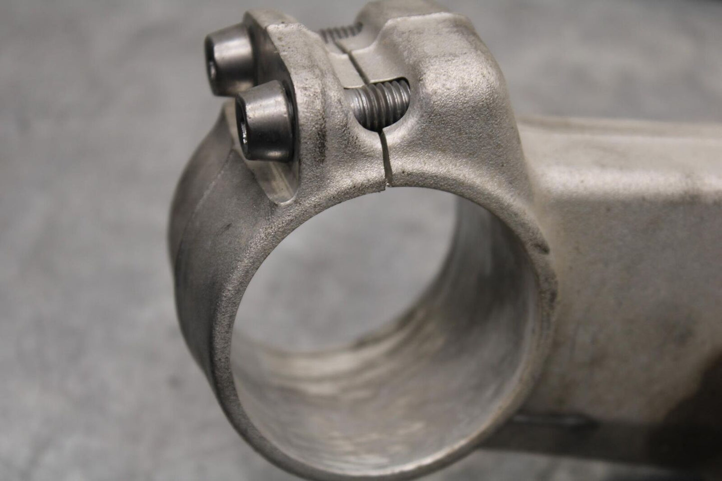 09-12 KAWASAKI NINJA ZX6R ZX600R FRONT FORKS CLAMP LOWER TRIPLE TREE STEM BB617