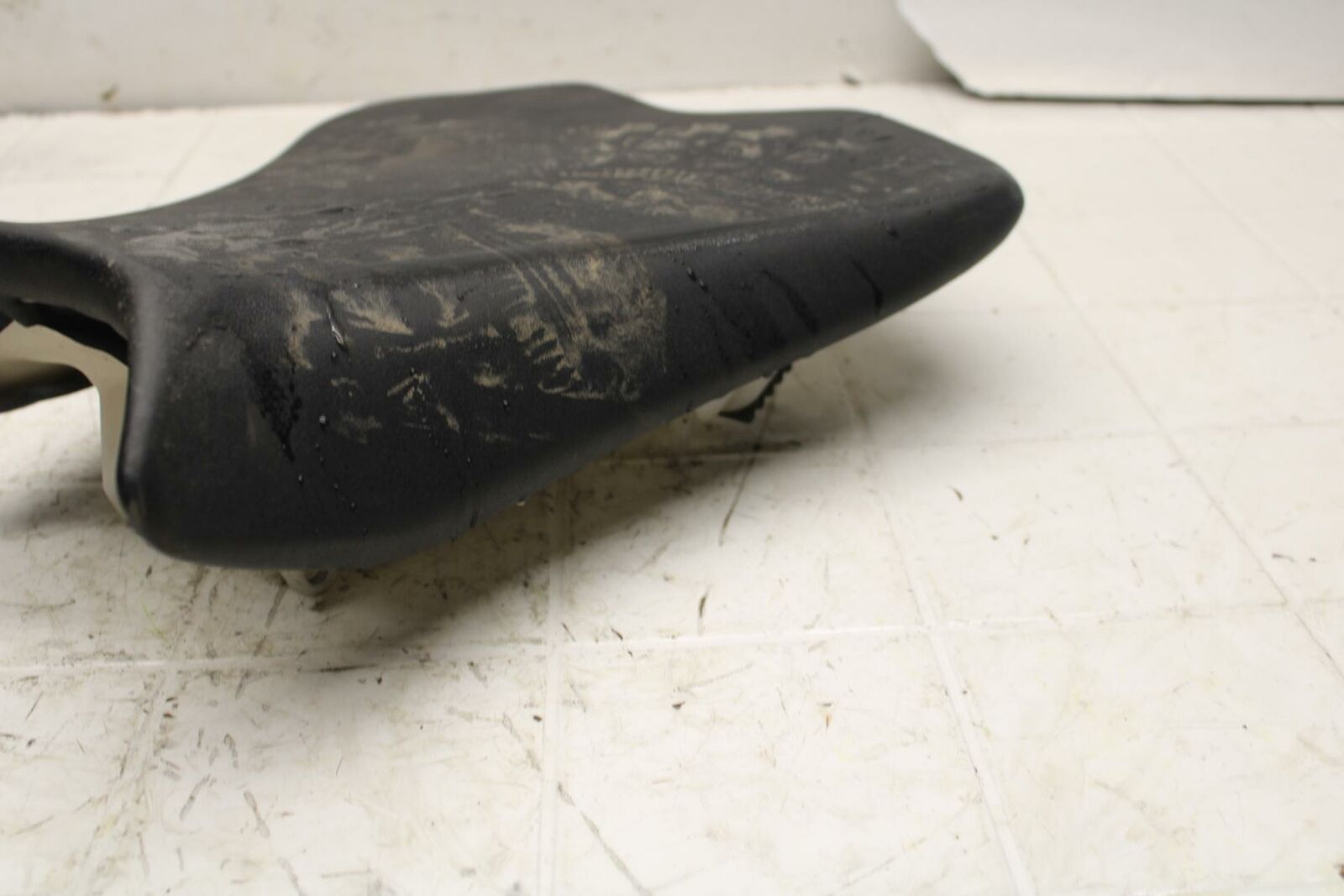 13-17 KAWASAKI NINJA ZX6R ZX636E FRONT DRIVERS SEAT PAD SADDLE PILLION BB409