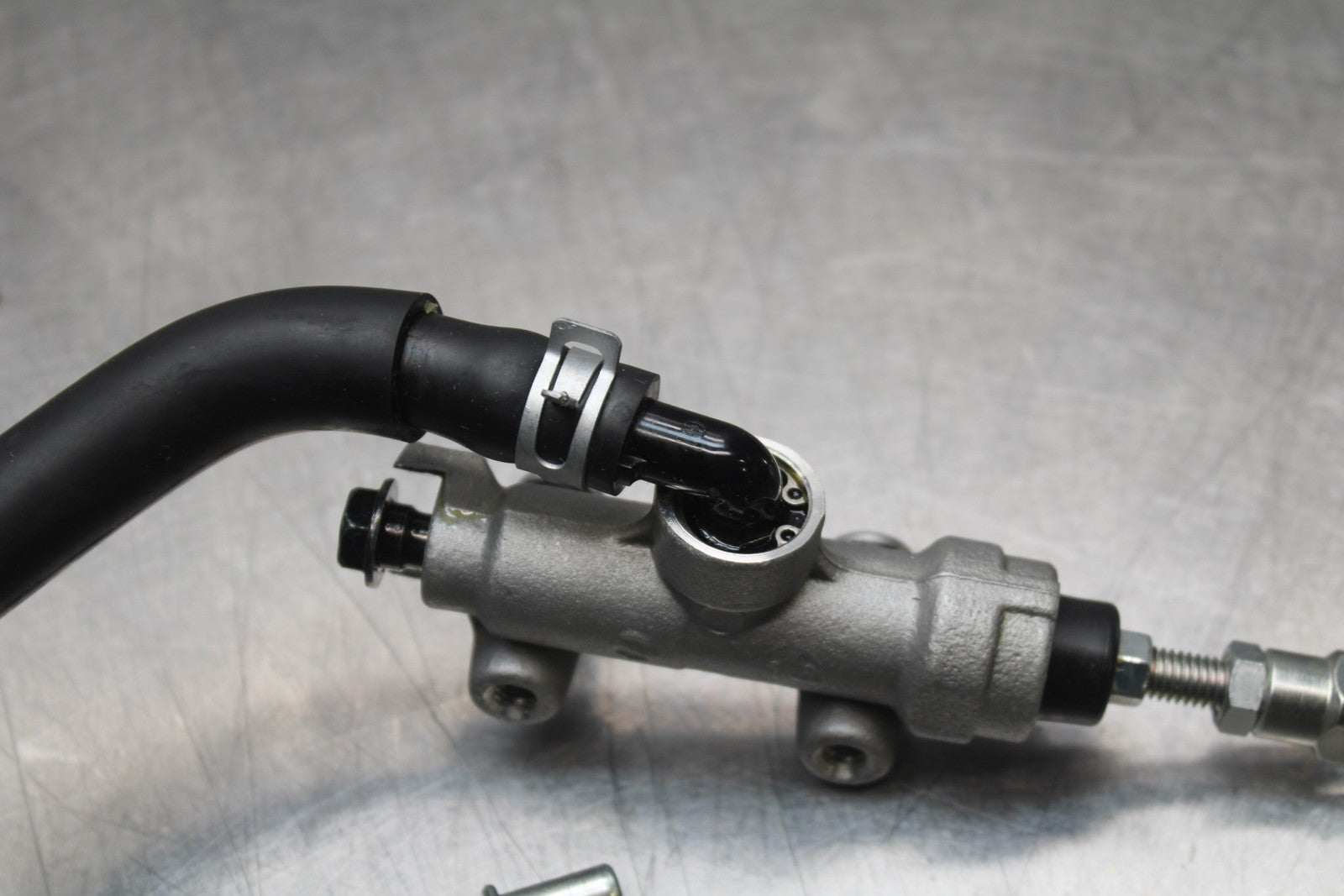 23-24 KAWASAKI NINJA ZX14R REAR BACK BRAKE MASTER CYLINDER W RESERVOIR BB764