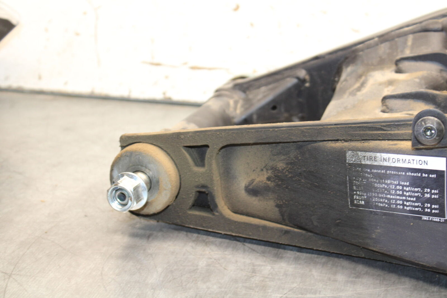 19-24 YAMAHA R3 REAR SWINGARM BACK SUSPENSION SWING ARM BB736
