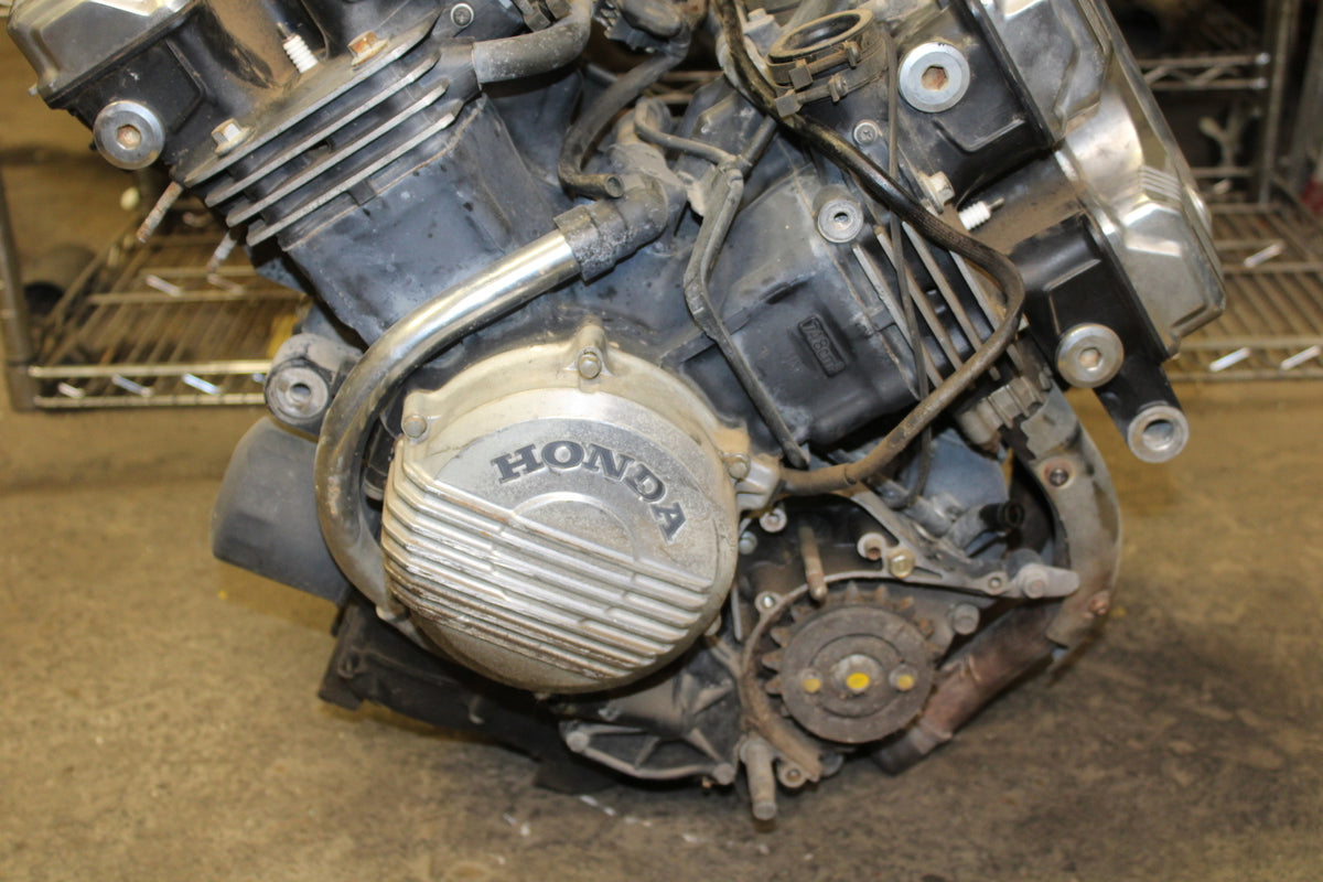 84 HONDA INTERCEPTOR 750 VF750F ENGINE MOTOR BB00