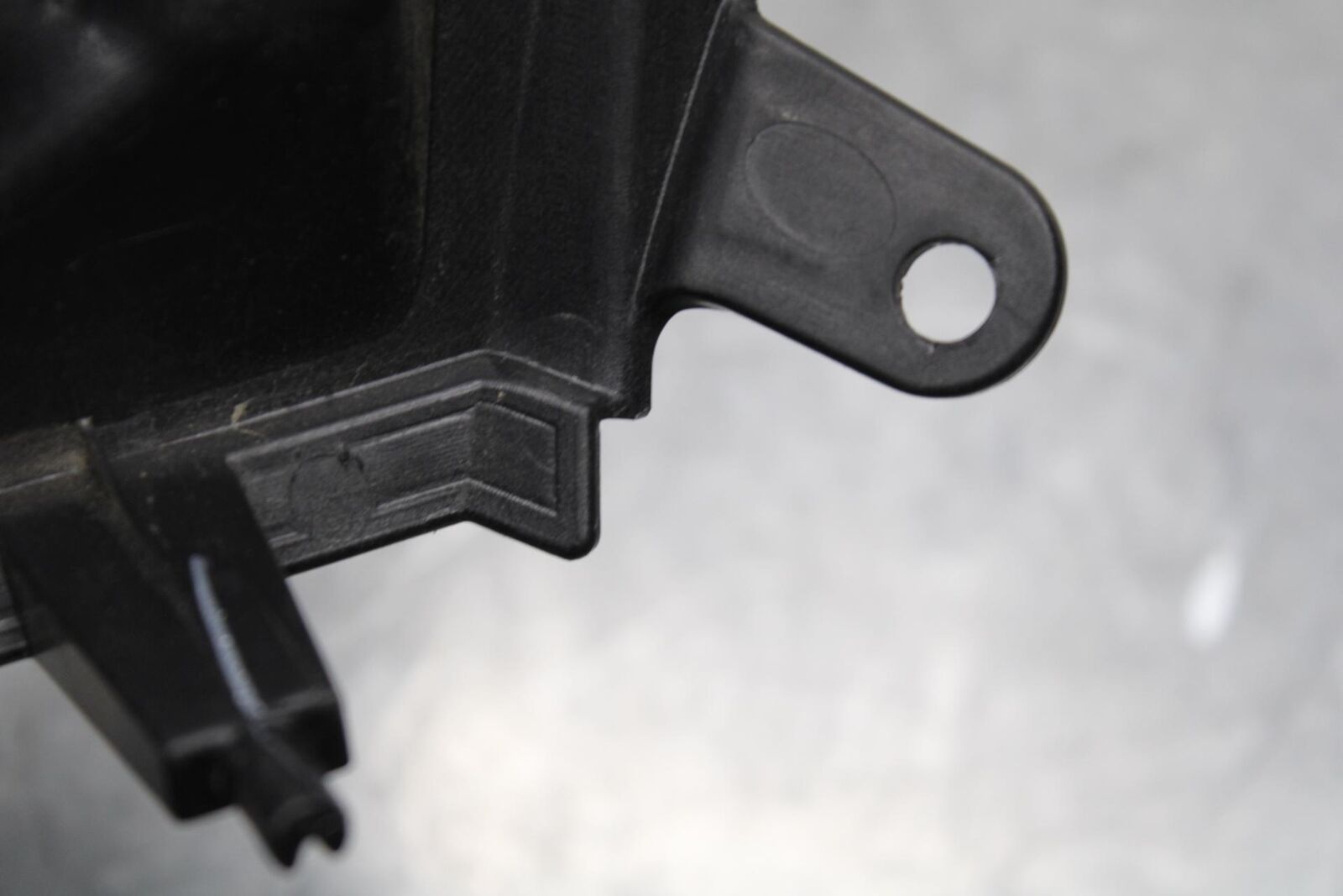 15-16 KAWASAKI EX300 RIGHT FRONT SIDE SEAT SADDLE PANEL TRIM COWL FAIRING BB635