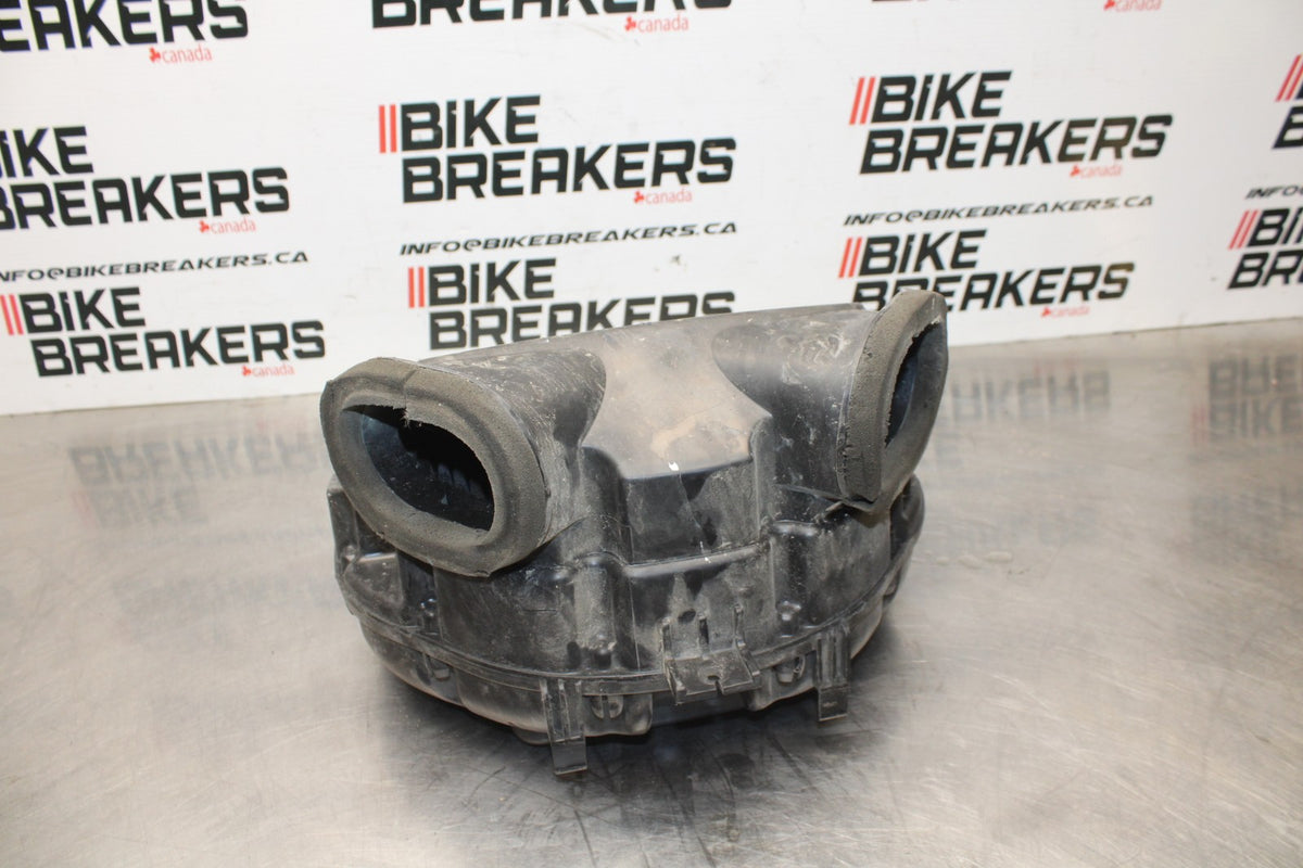 06-07 SUZUKI GSXR600 AIRBOX AIR INTAKE FILTER BOX BB836