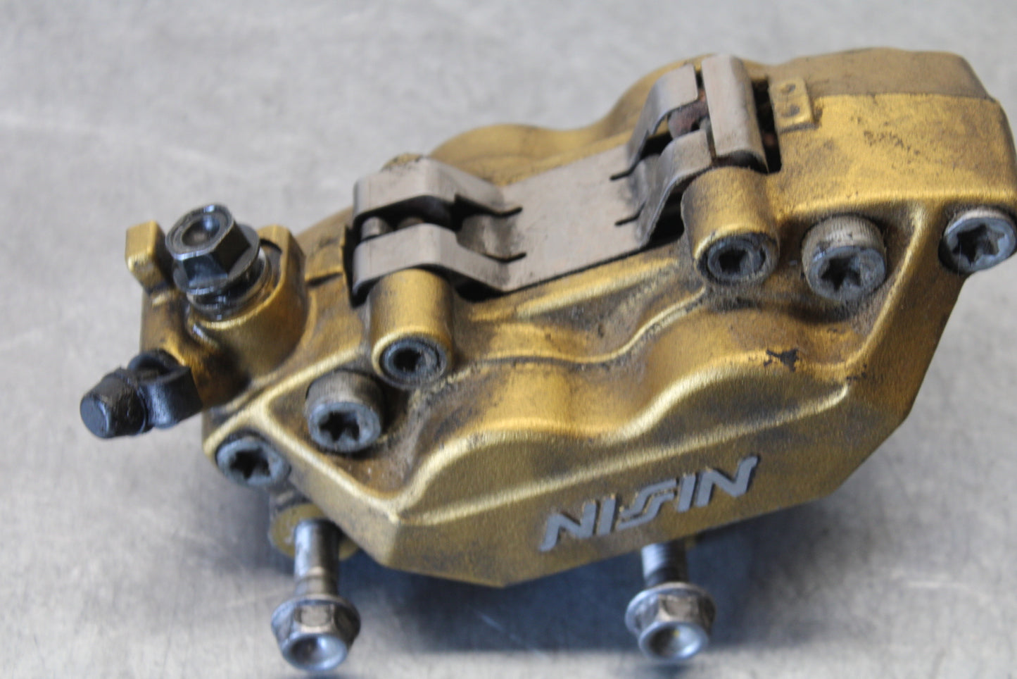 03-04 HONDA CBR600RR RIGHT LEFT FRONT BRAKE CALIPER SET PAIR CALIPERS BB661