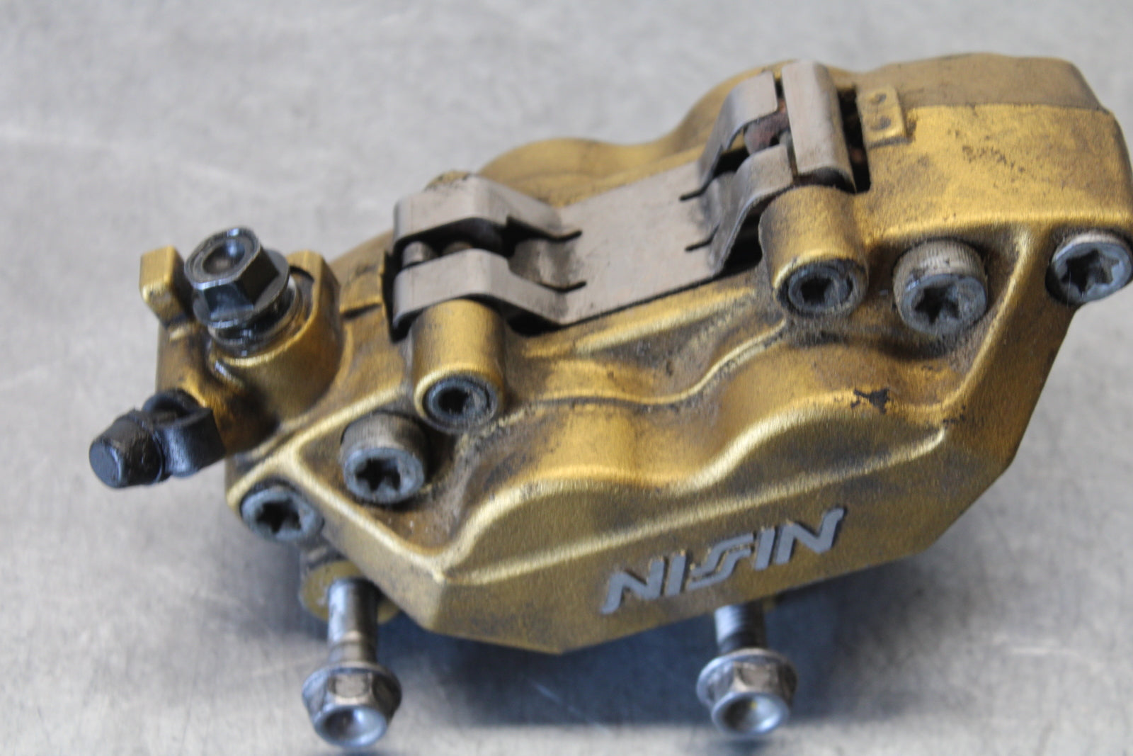 03-04 HONDA CBR600RR RIGHT LEFT FRONT BRAKE CALIPER SET PAIR CALIPERS BB661