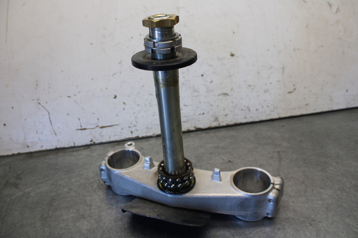 11-24 SUZUKI GSXR750 FRONT FORKS CLAMP LOWER TRIPLE TREE STEM BB687