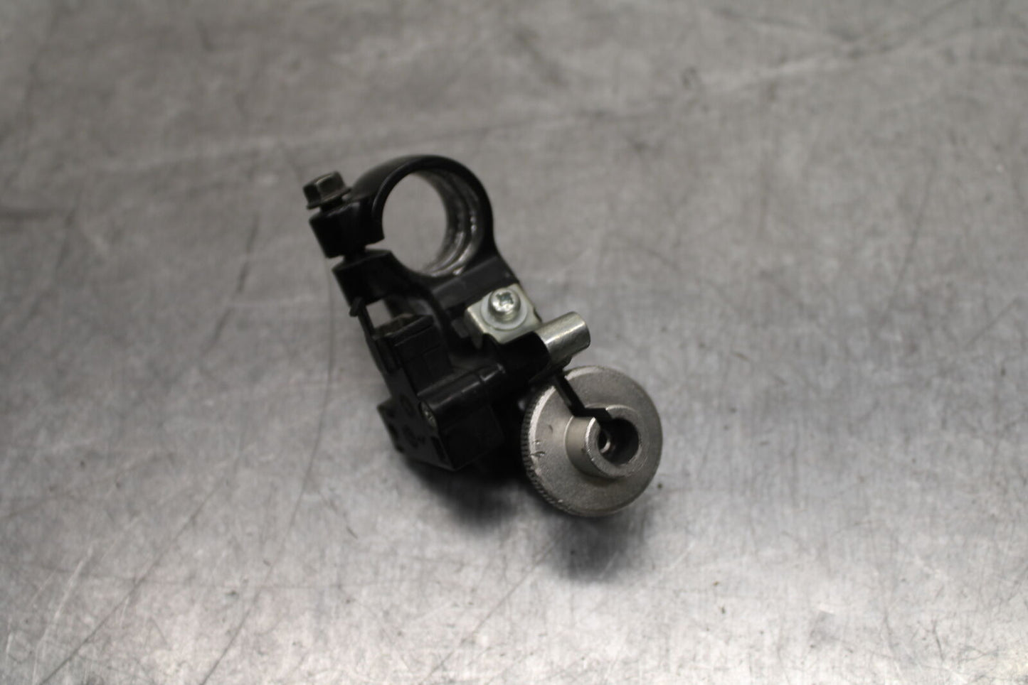 06-07 SUZUKI GSXR 600 CLUTCH LEVER PERCH MOUNT BRACKET BB737