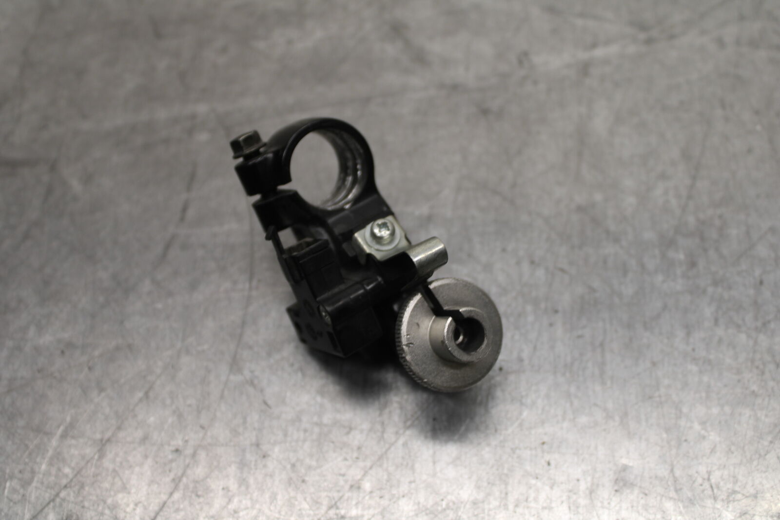 06-07 SUZUKI GSXR 600 CLUTCH LEVER PERCH MOUNT BRACKET BB737