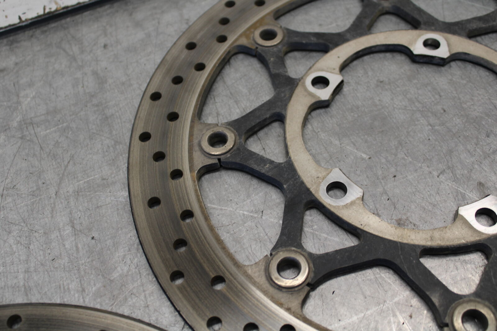 06-07 SUZUKI GSXR 600 FRONT LEFT RIGHT BRAKE ROTORS DISCS BB243