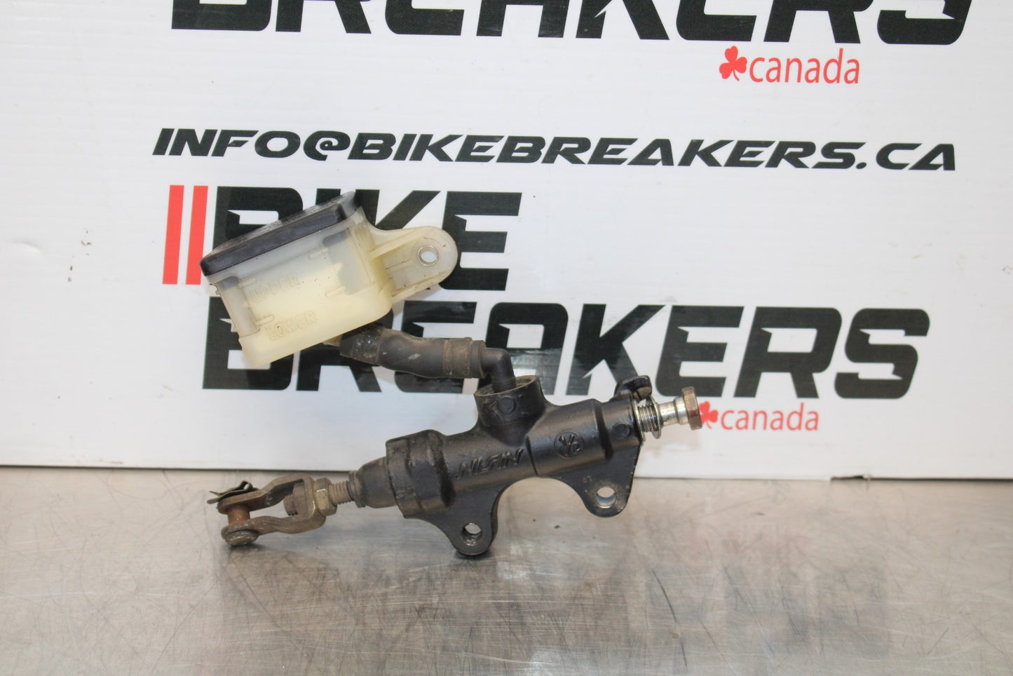 05 TRIUMPH ROCKET III REAR BACK BRAKE MASTER CYLINDER W RESERVOIR BB186