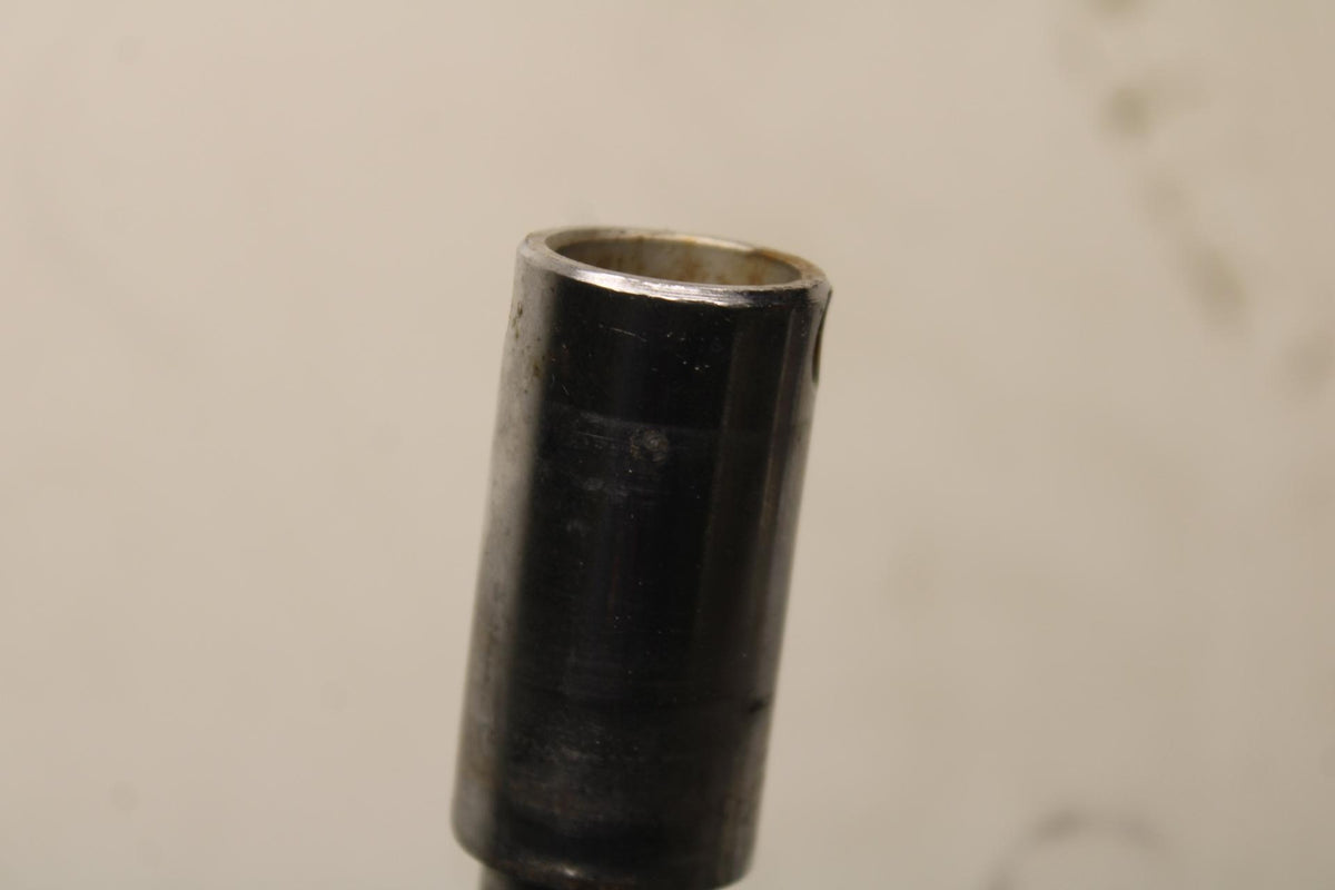 93-07 YAMAHA VMAX 1200 REAR AXLE BACK WHEEL RIM PIVOT BOLT AXEL  BB634