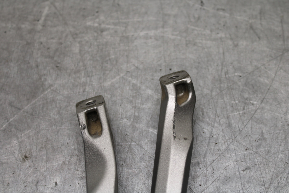 07-08 YAMAHA YZF R1 REAR BACK PASSENGER PEG SET PAIR BB724