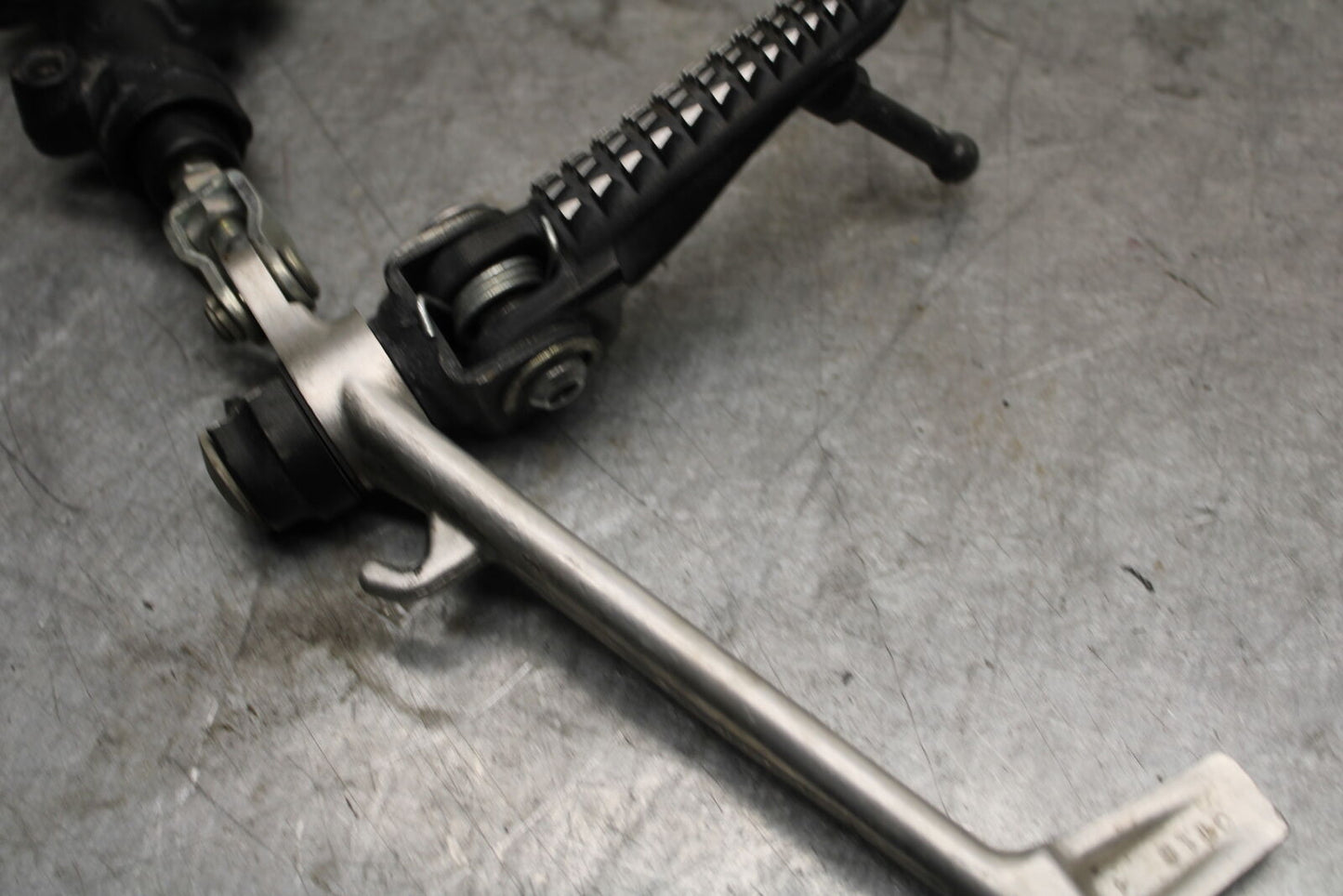 13-18 KAWASAKI NINJA ZX6R REAR BACK BRAKE MASTER CYLINDER W RESERVOIR BB682