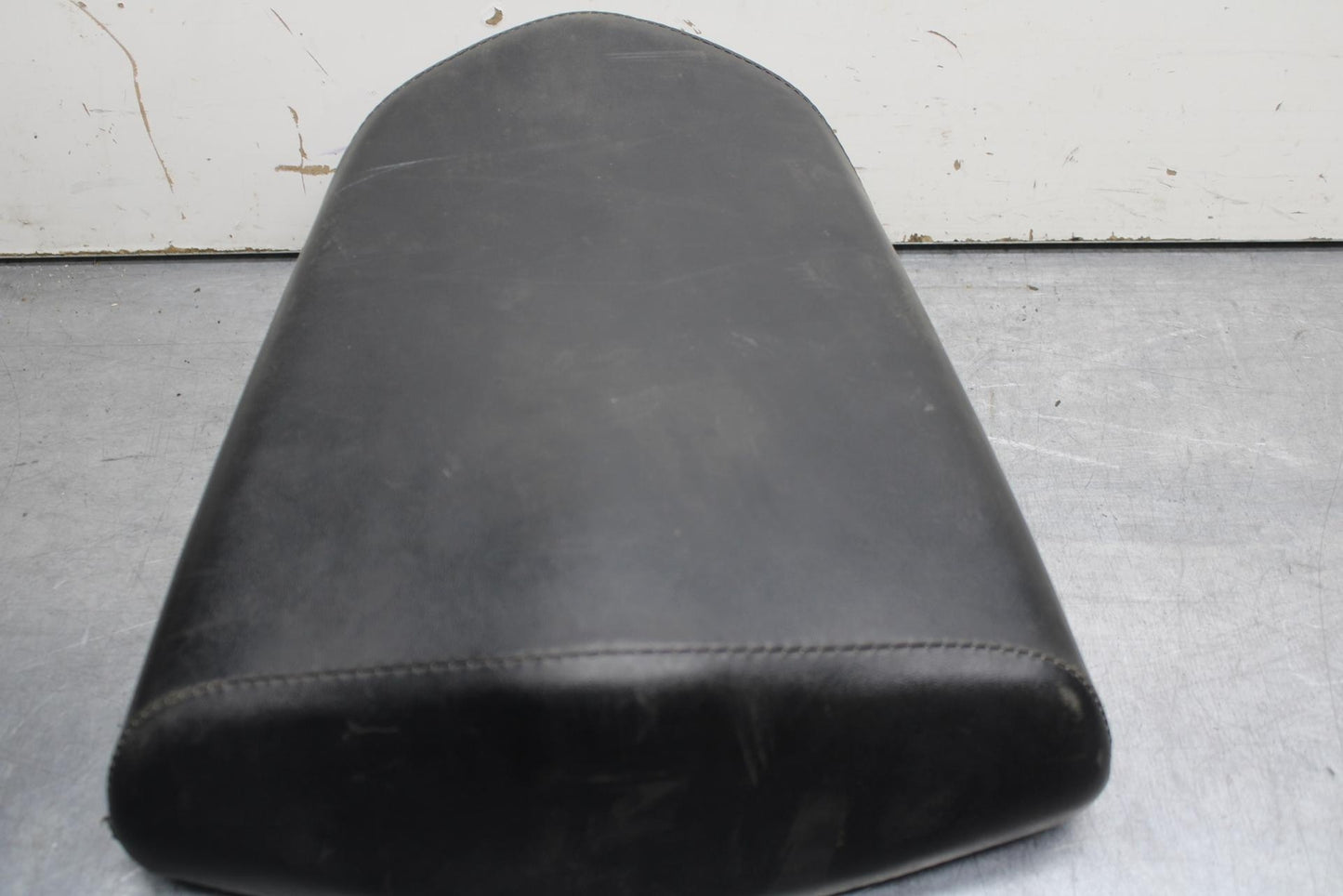 11-19 HONDA CBR125R REAR BACK PASSENGER TANDEM SEAT PAD SADDLE PILLION BB102
