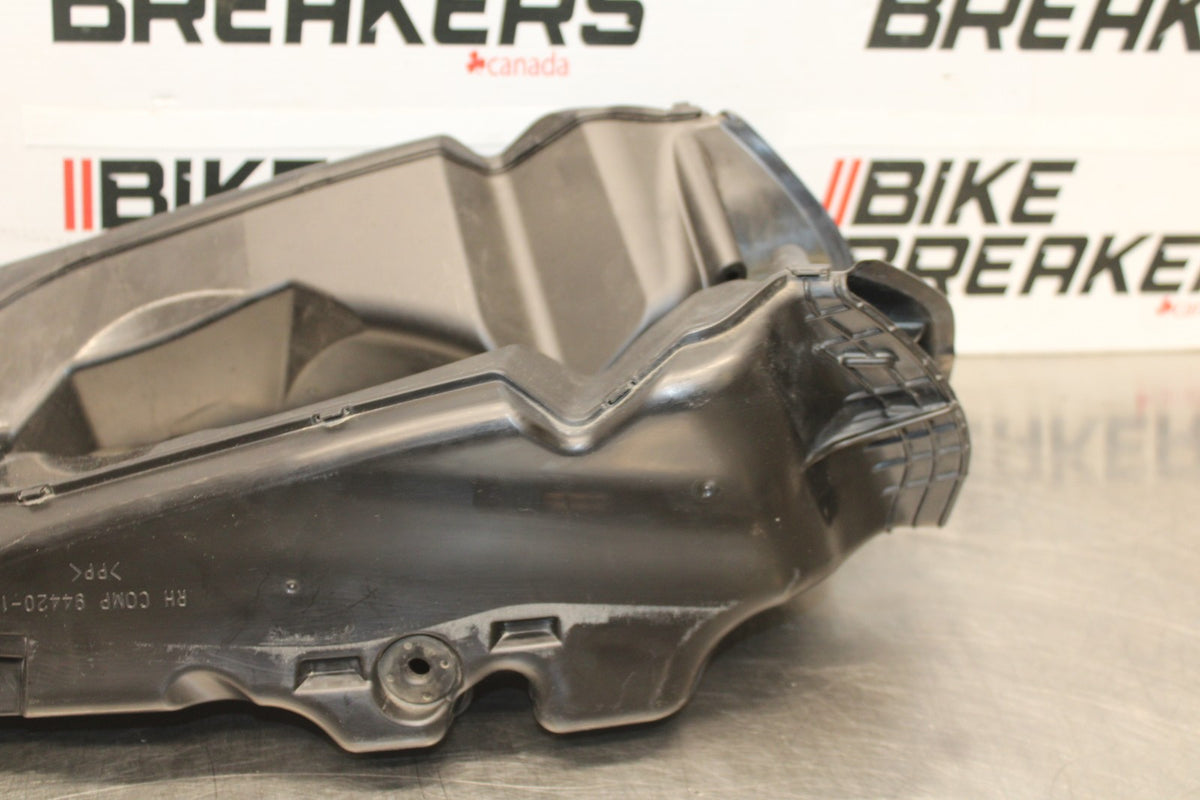 11-24 SUZUKI GSXR750 RIGHT LEFT AIR INTAKE DUCTS BB880