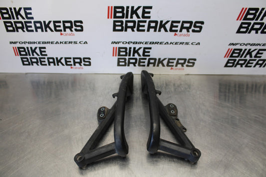 08-18 KAWASAKI KLR650 PASSENGER REAR SEAT GRAB BAR HANDLE SET BB183