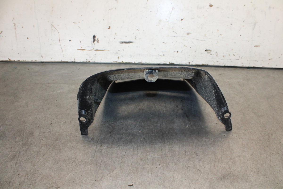08-16 YAMAHA YZF R6 REAR BACK WHEEL TIRE HUGGER FENDER 2C0-21650-00-00 BB665