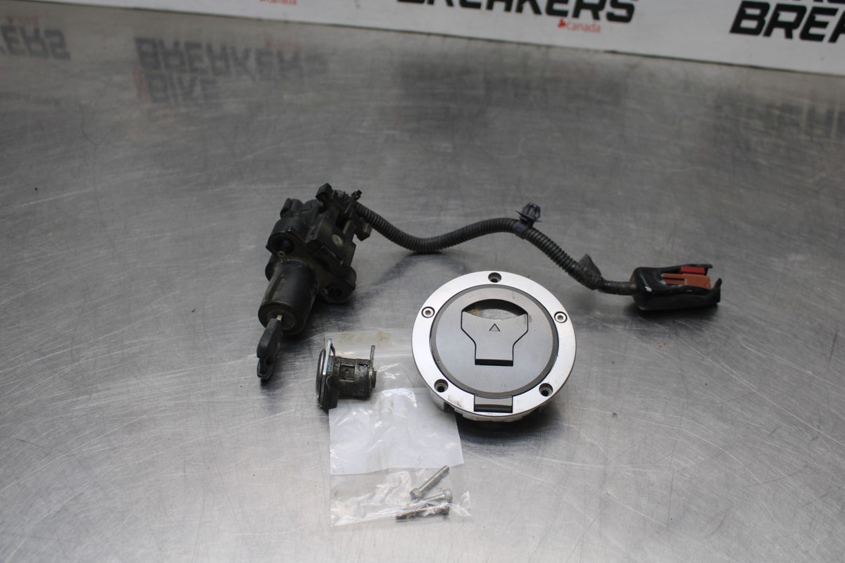 18 HONDA CB500F IGNITION LOCK KEY SET W/ GAS CAP AND SEAT LOCK BB861