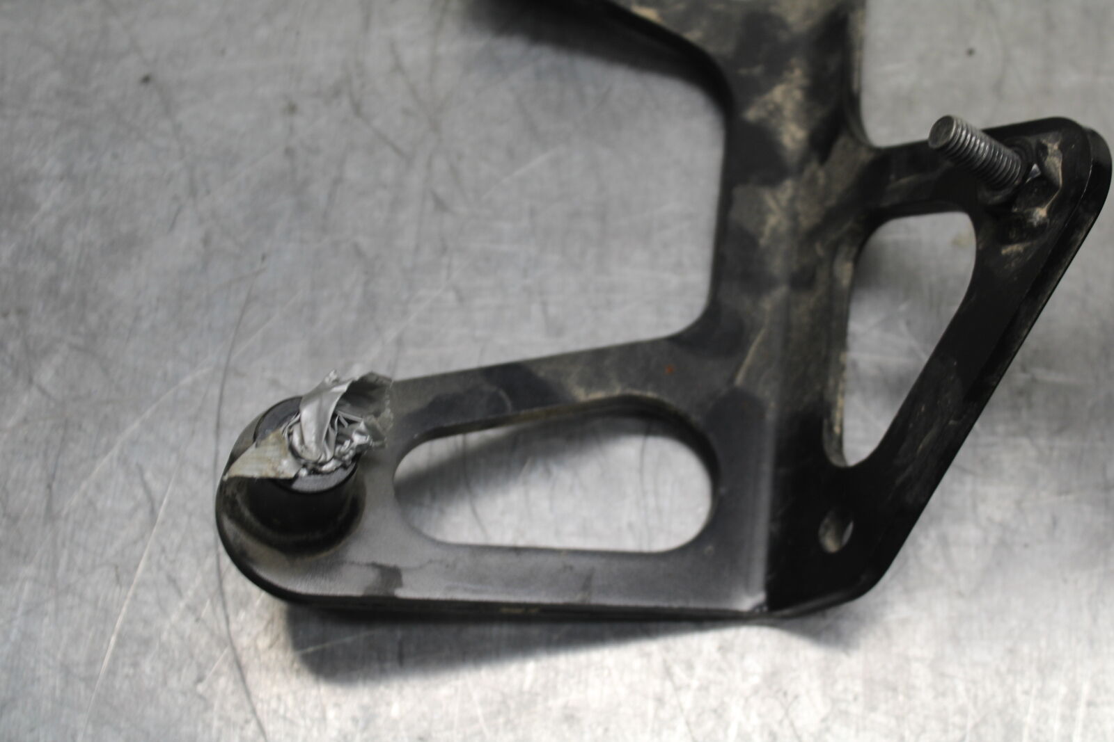14 HONDA CTX1300A SADDLEBAG CASE MOUNTING BRACKET MOUNT BB732
