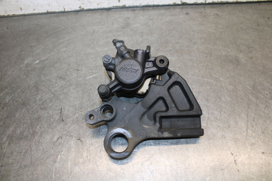 19-23 KAWASAKI NINJA ZX6R REAR BACK BRAKE CALIPER W MOUNT BRACKET BB701