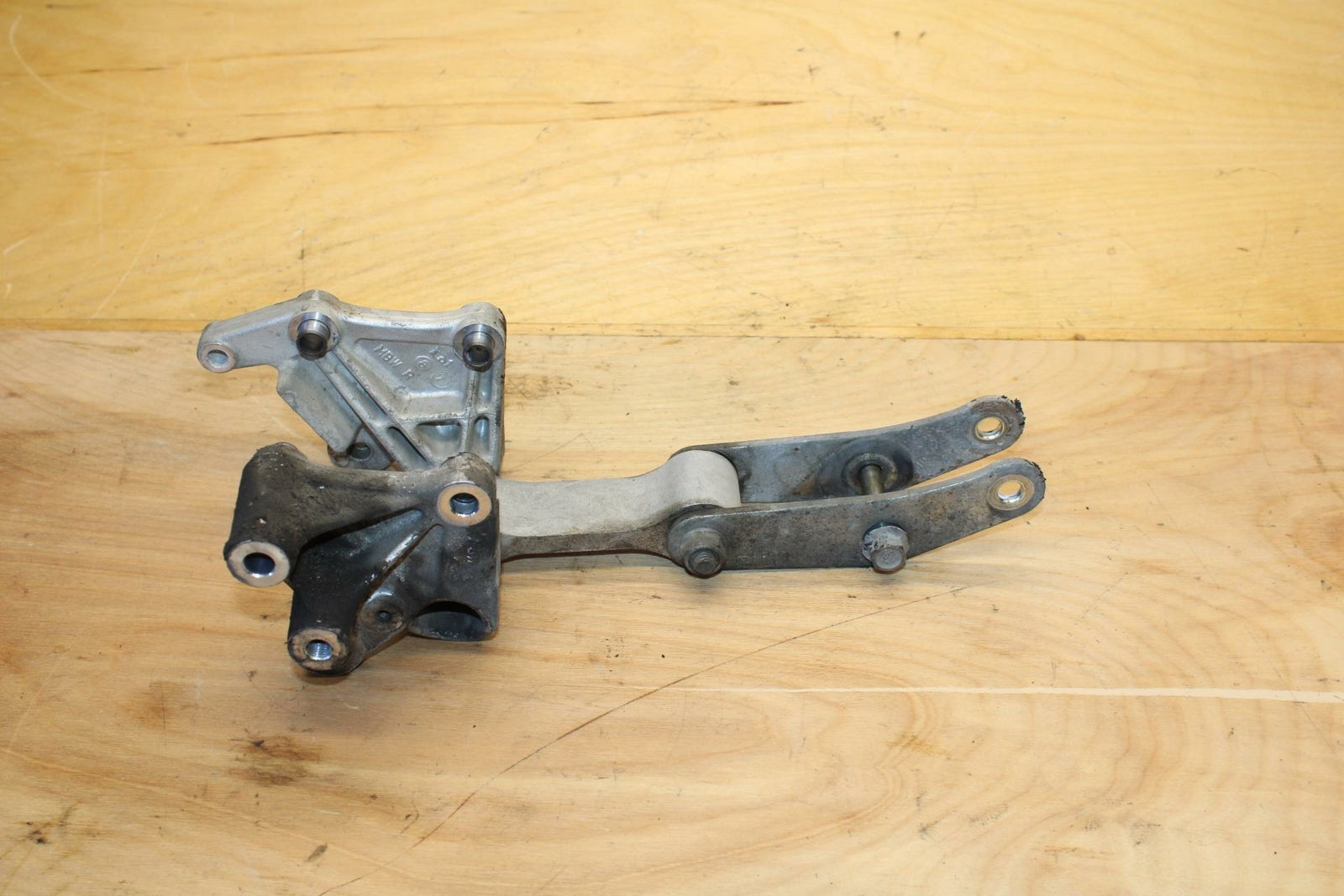 01-06 HONDA CBR600F4I REAR DOGBONE SHOCK LINKAGE LINK BB314