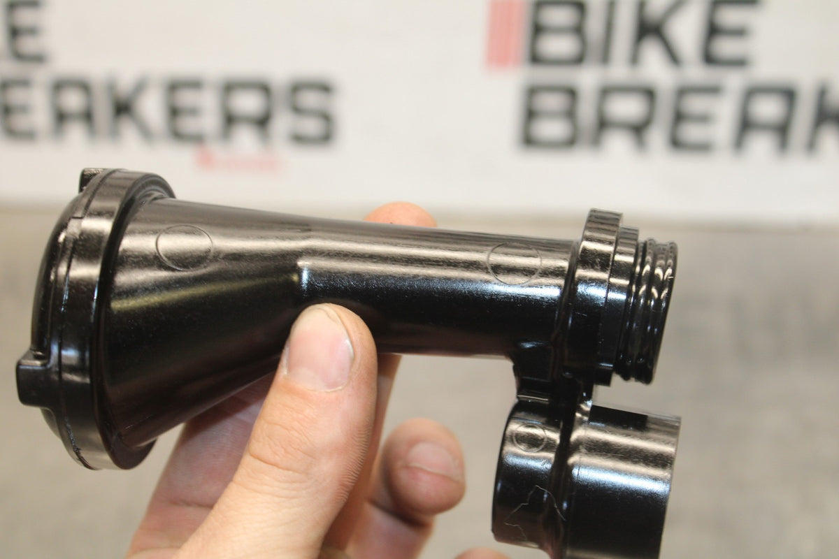 25 KAWASAKI Z900 ENGINE INNER OIL FILTER PICKUP SCREEN BB928