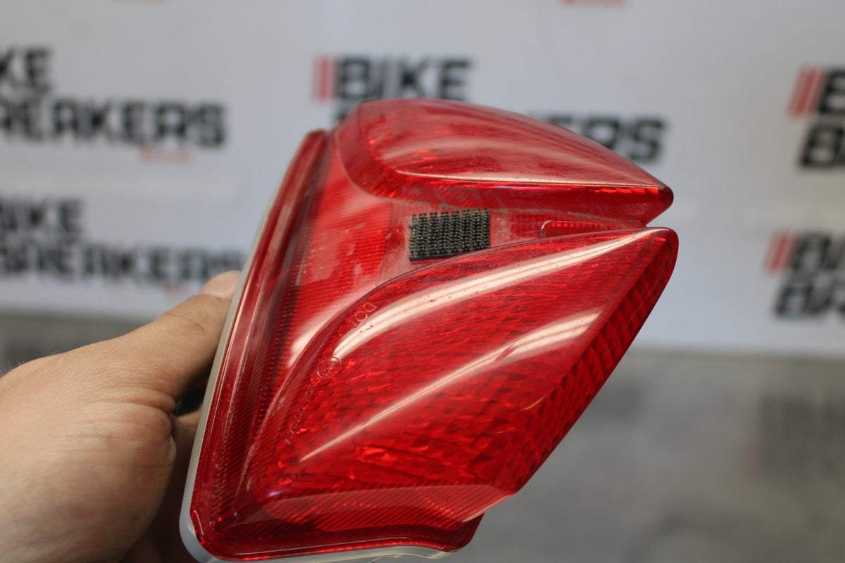 18 SUZUKI GSXR750 REAR TAIL TAILLIGHT BACK BRAKE LIGHT BB891