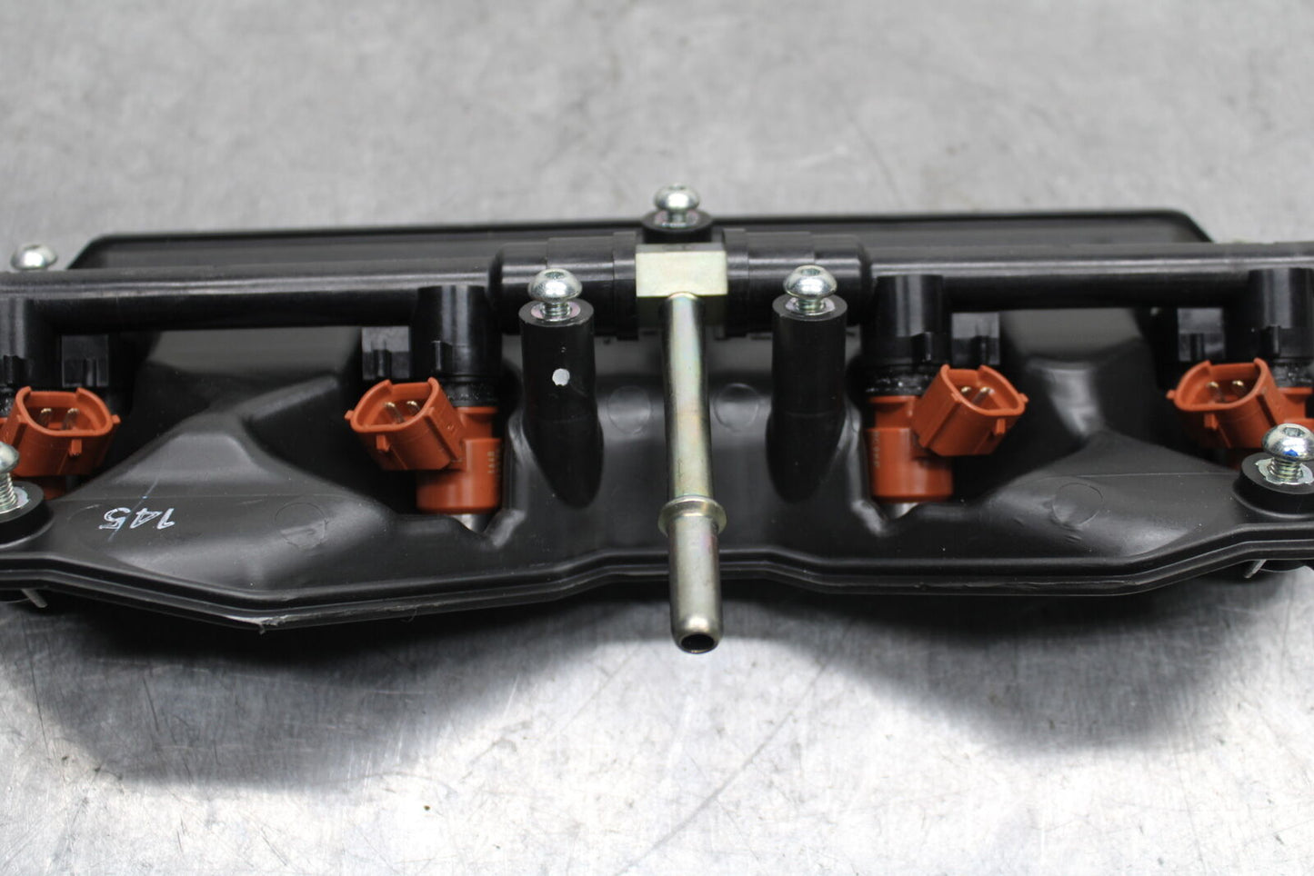 09-14 YAMAHA YZF R1 SECONDARY FUEL INJECTORS TOP AIRBOX GAS RAIL BB118