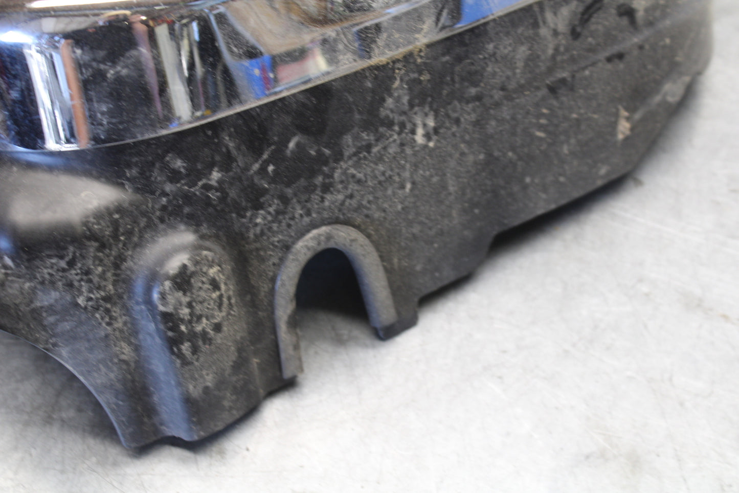 98-03 KAWASAKI VULCAN 1500L STATOR MAGNETO ALTERNATOR GENERATOR COVER BB678