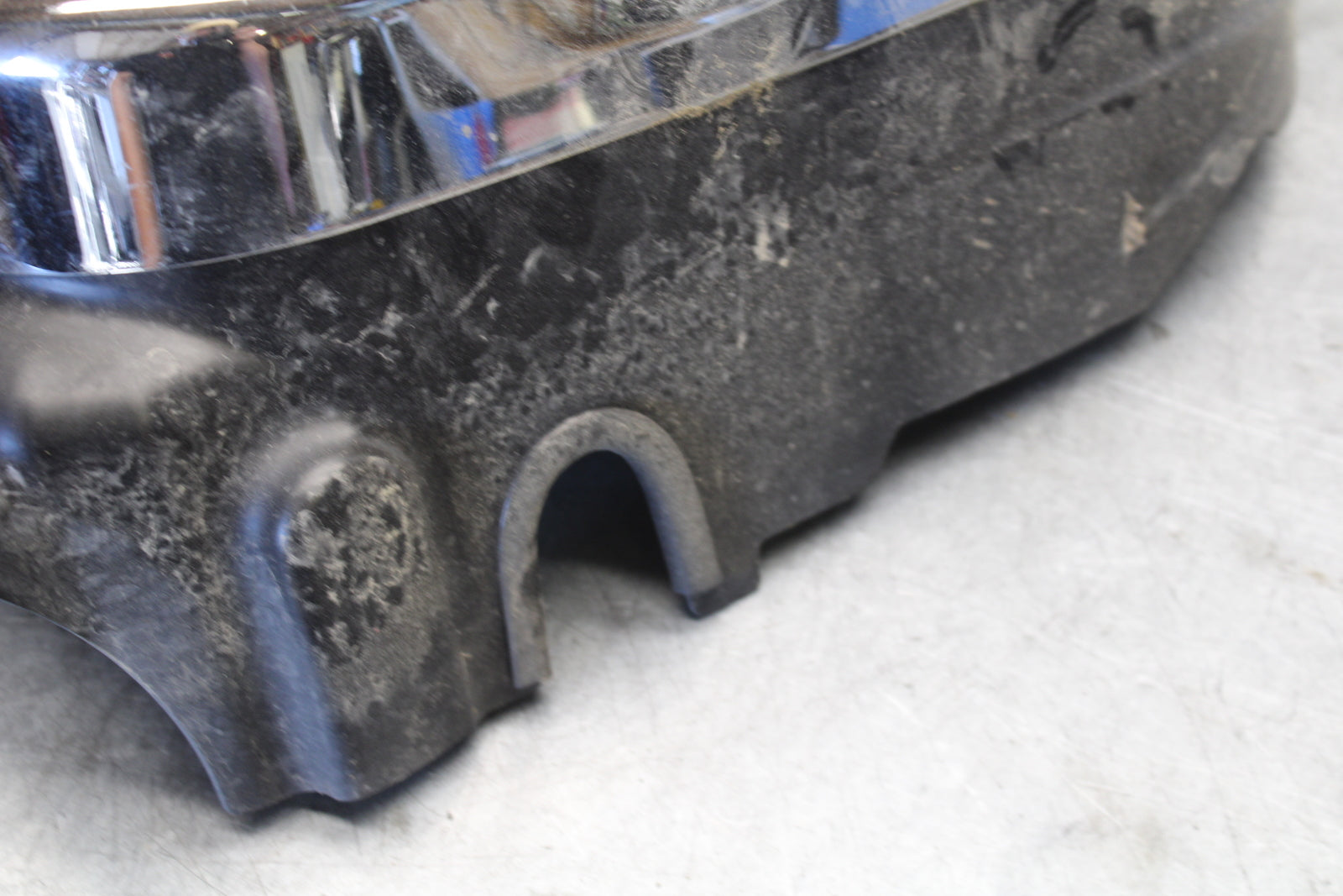 98-03 KAWASAKI VULCAN 1500L STATOR MAGNETO ALTERNATOR GENERATOR COVER BB678