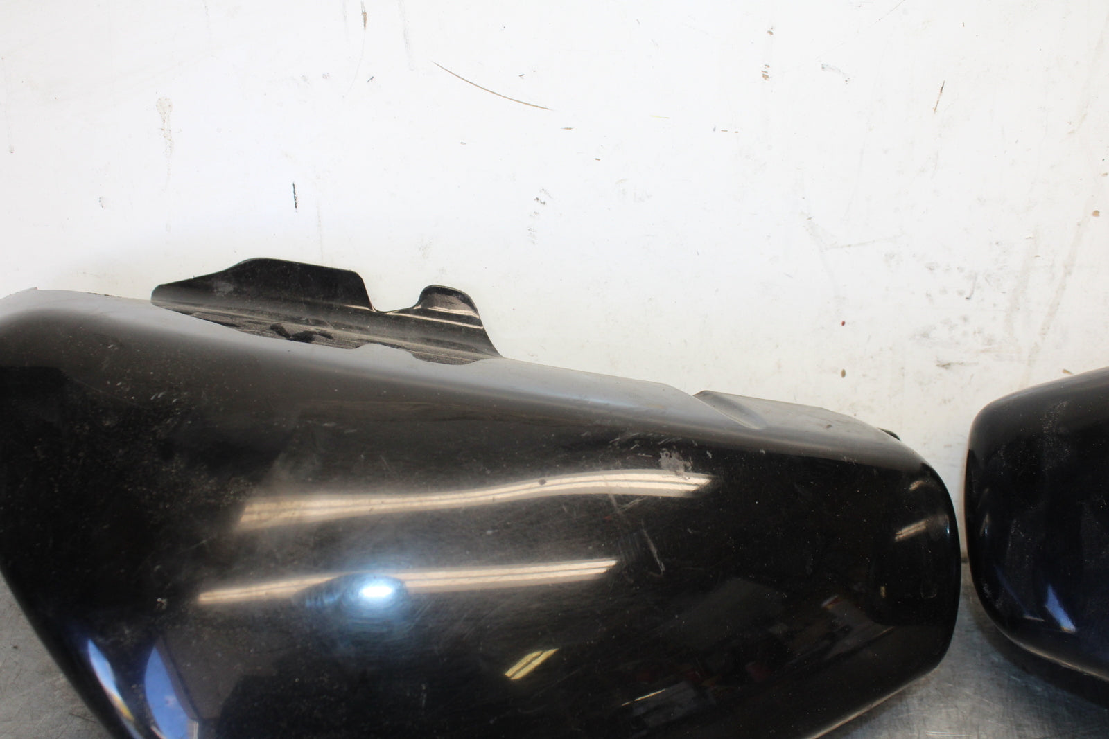 04 SUZUKI INTRUDER 800 SIDE COVER PANEL COWL FAIRING BB758