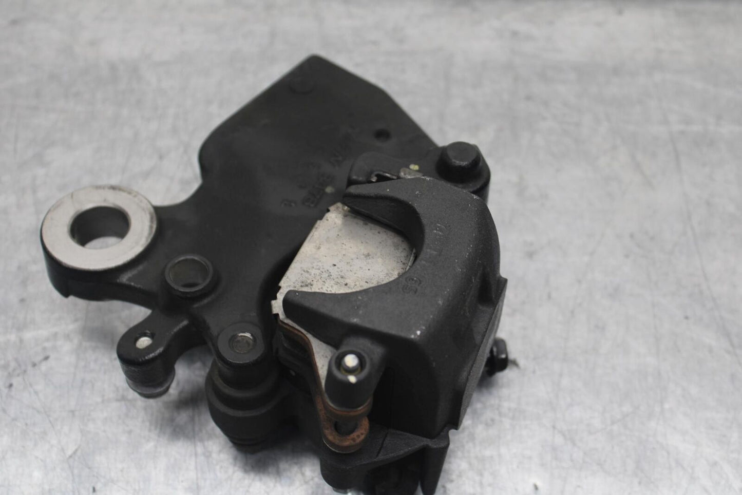 12-17 KAWASAKI ER-6N Z650 REAR BACK BRAKE CALIPER W MOUNT BRACKET BB607