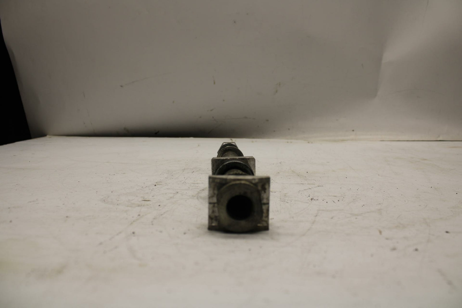 13-18 KAWASAKI NINJA ZX6R REAR AXLE BACK WHEEL RIM PIVOT BOLT AXEL BB353