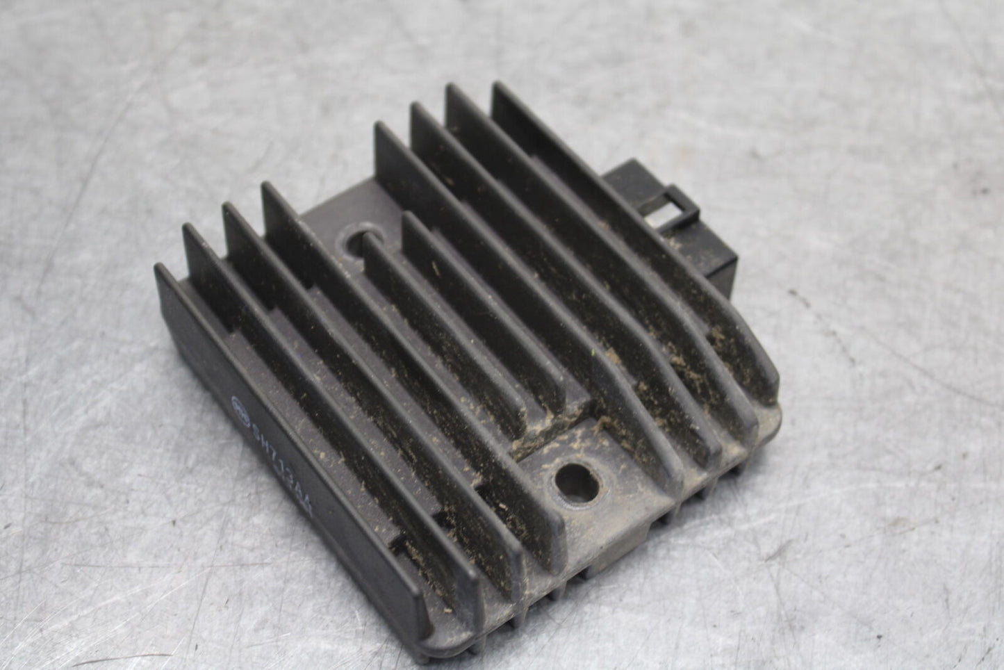 08-09 YAMAHA YZF R6S RECTIFIER VOLTAGE REGULATOR  BB690