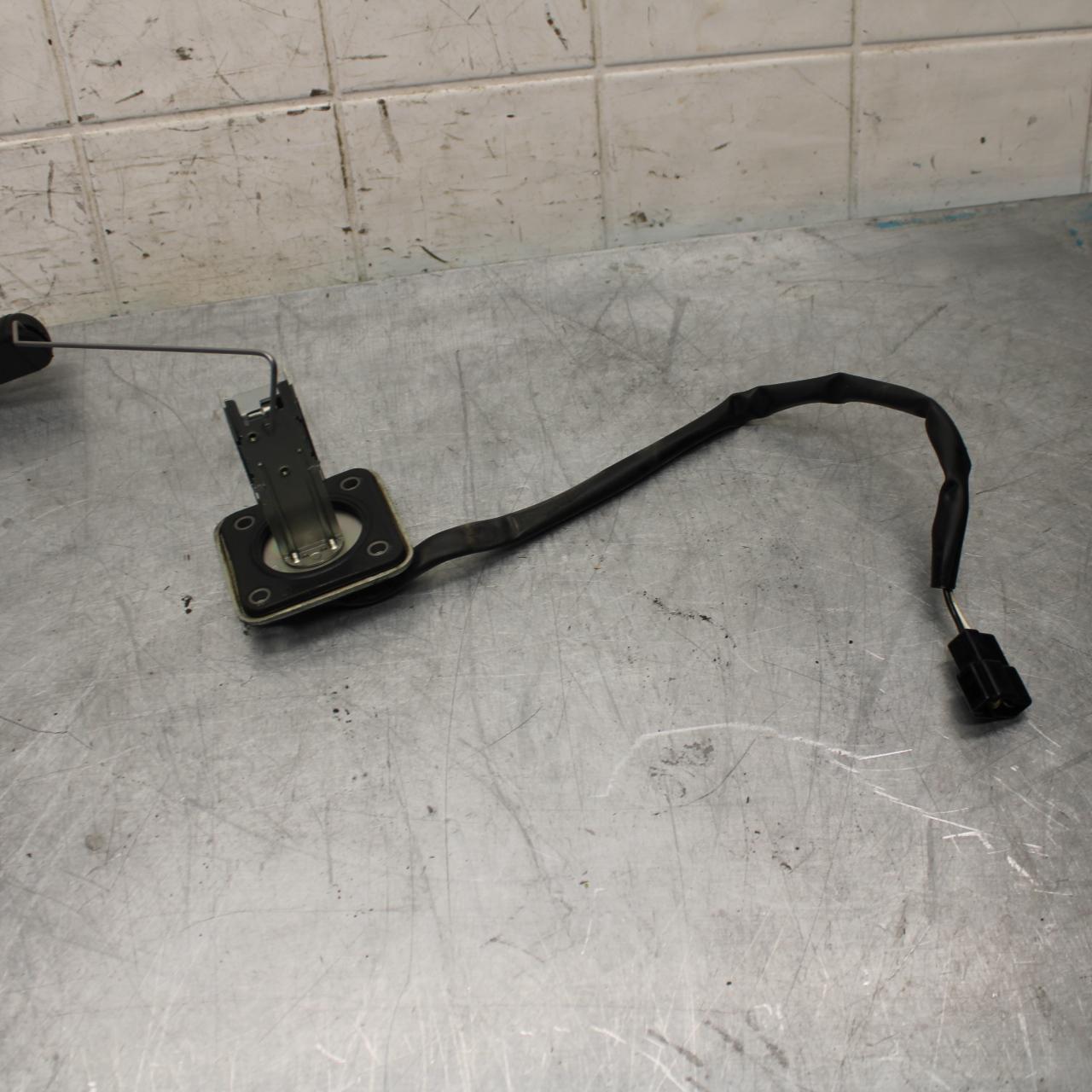 11-14 KAWASAKI VERSYS 650 LE 650C FUEL LEVEL SENDER BB498