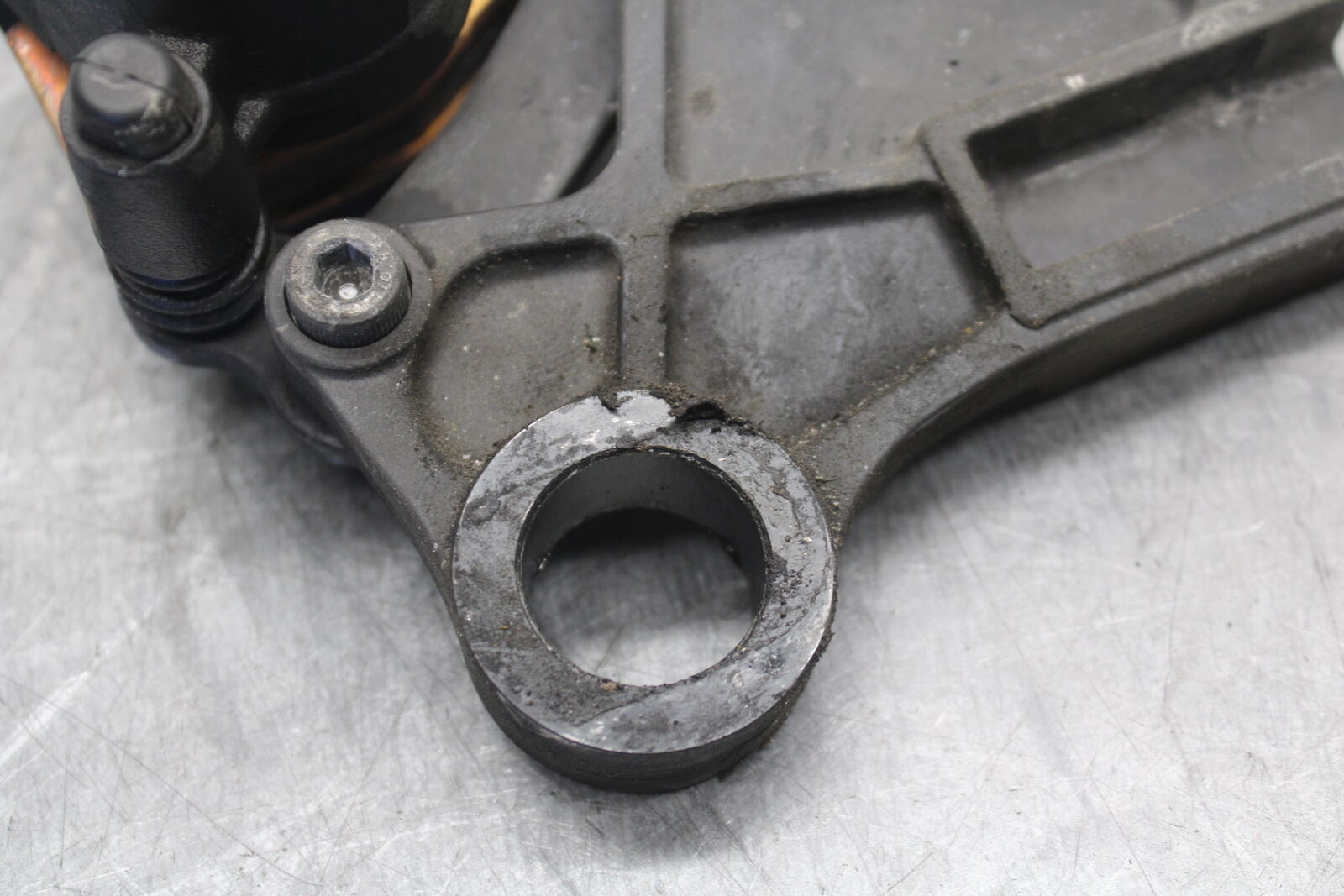 09-12 KAWASAKI NINJA ZX6R REAR BACK BRAKE CALIPER W MOUNT BRACKET BB698