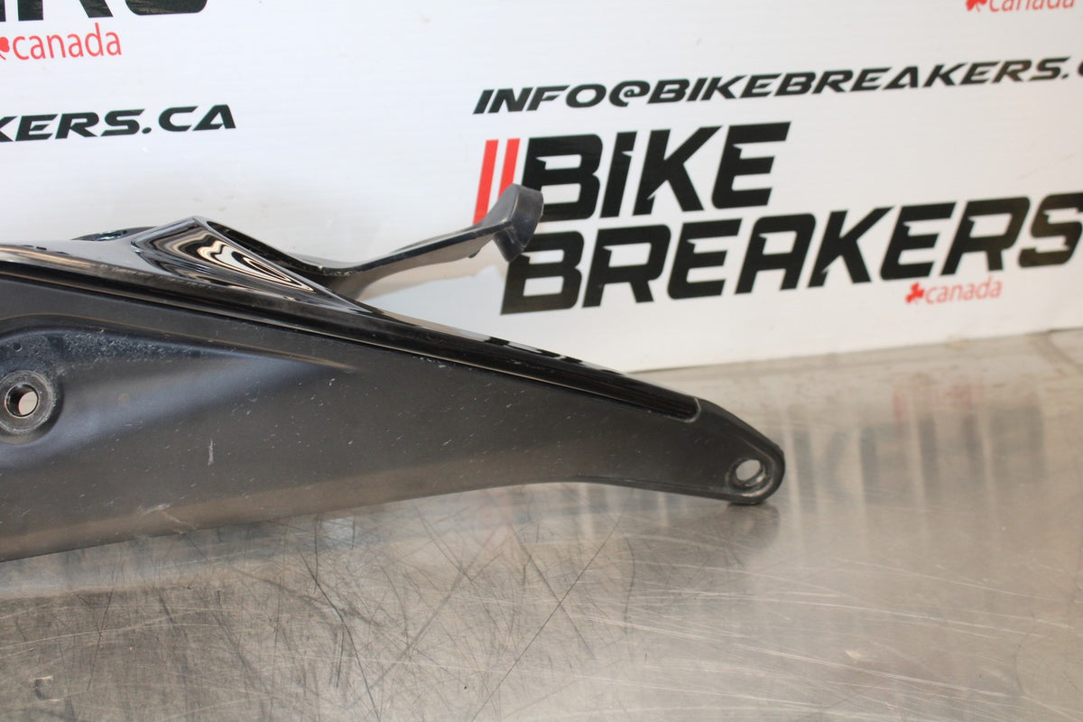 17-22 KTM 390 DUKE RIGHT REAR BACK TAIL FAIRING COWL SHROUD BB180