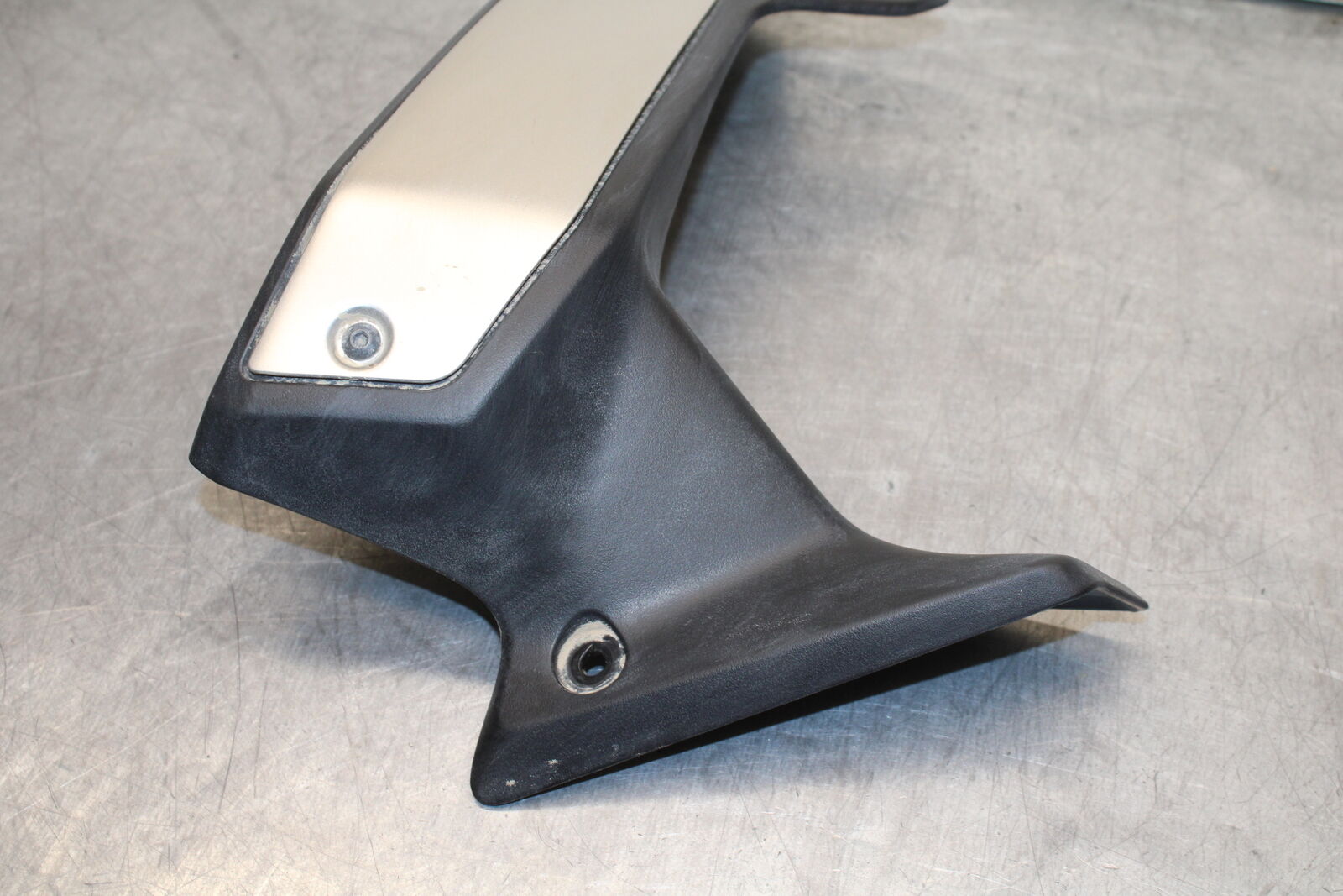 16-17 KAWASAKI VULCAN S 650 EN650 ABS RIGHT RADIATOR COVER GUARD BB731