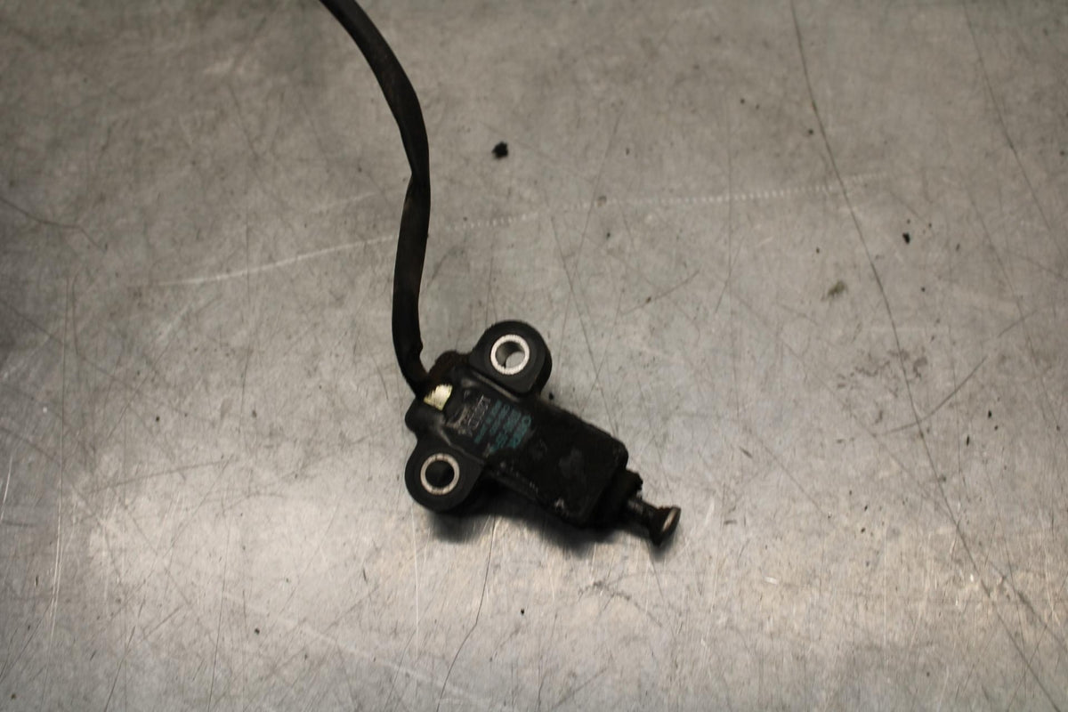 2001 Suzuki GSXR600 KICKSTAND SIDE KICK STAND SENSOR 37840-35F00 BB59