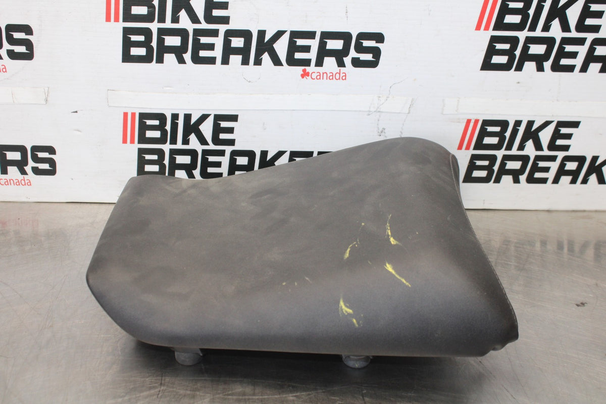 15-17 YAMAHA FJ09 REAR BACK PASSENGER TANDEM SEAT PAD SADDLE PILLION BB906