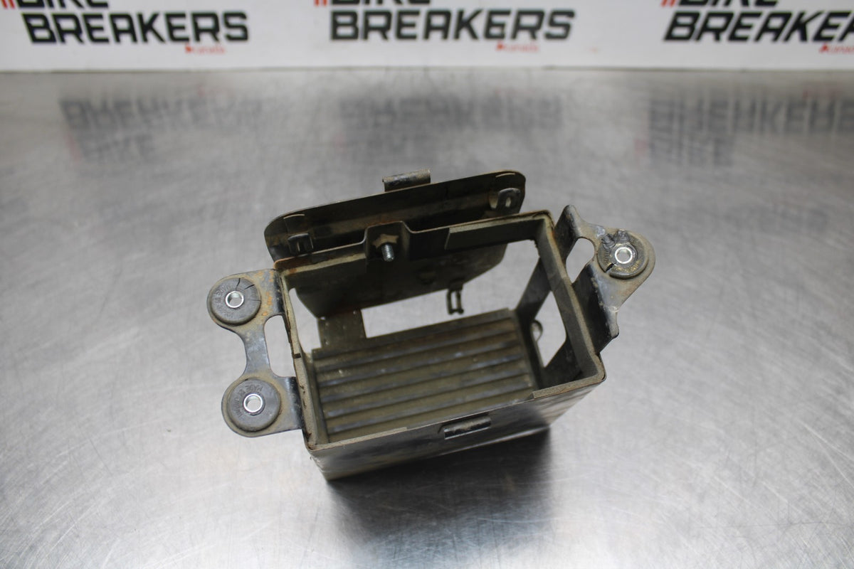 77 SUZUKI GS750 BATTERY BOX TRAY COVER BB779