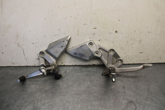 03-07 SUZUKI SV1000S RIGHT LEFT REARSETS REAR SET DRIVER FOOT PEGS BB657