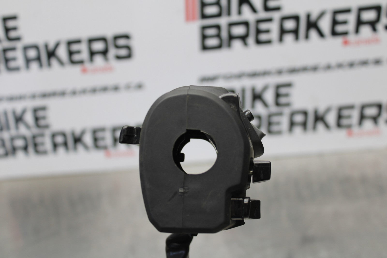 21-23 KAWASAKI NINJA ZX6R LEFT CLIP ON HANDLE HORN SIGNALS SWITCH SWITCHES BB179