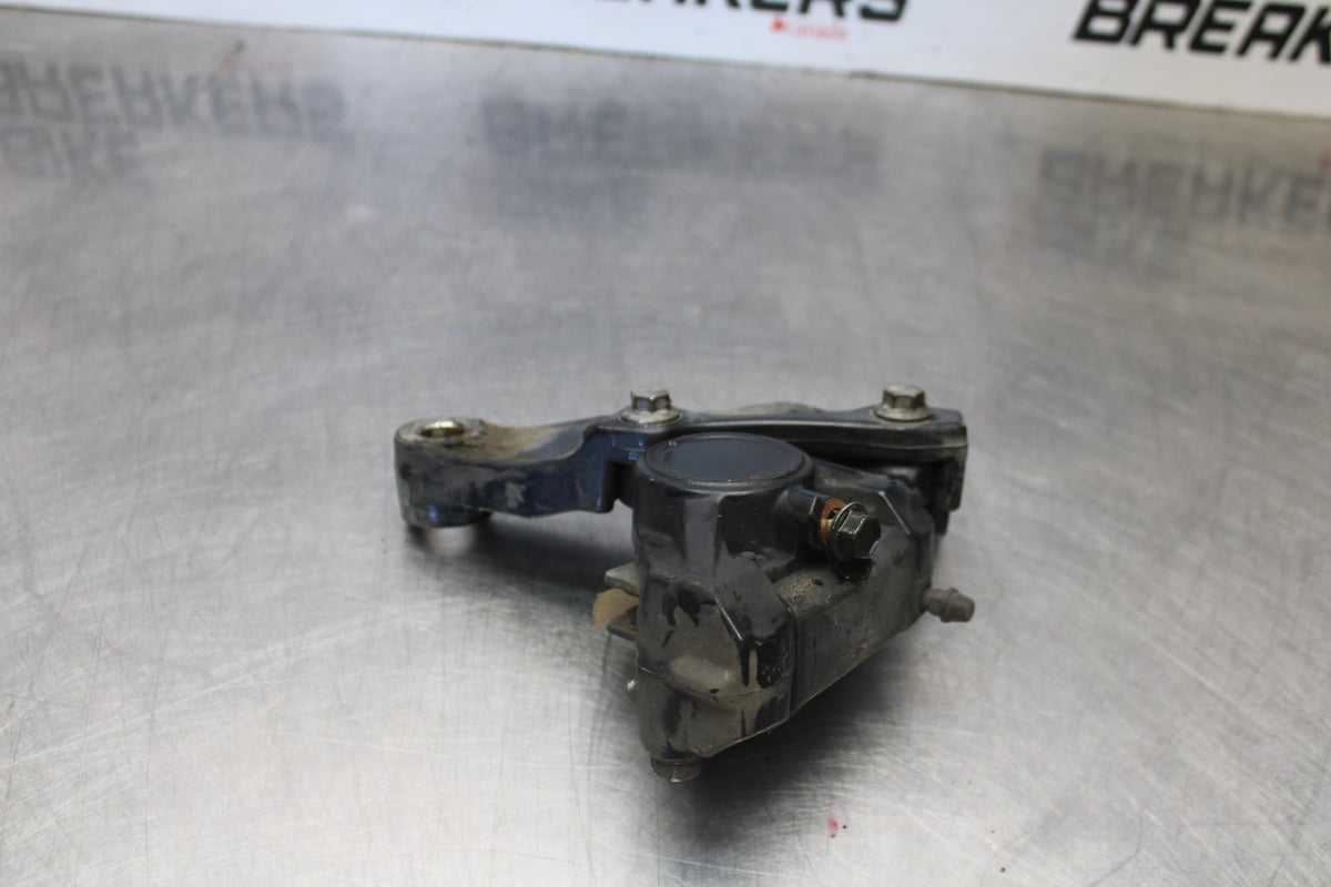 08 YAMAHA V STAR 1100 XVS1100AW CLASSIC REAR BRAKE CALIPER MOUNT BRACKET BB916