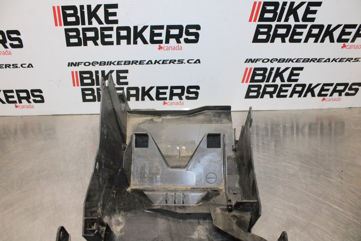 13-17 KAWASAKI NINJA 300 EX300 REAR TAIL UNDERTAIL BATTERY TRAY PLASTIC BB187